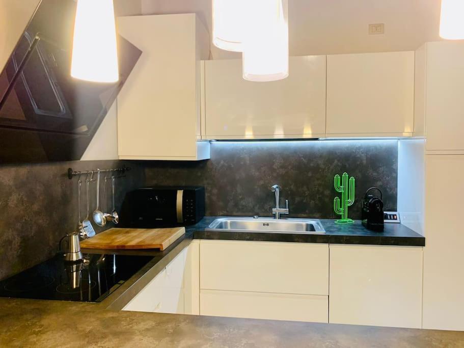 Benvenuti In Casa Peluca! Apartment Mestre Bagian luar foto
