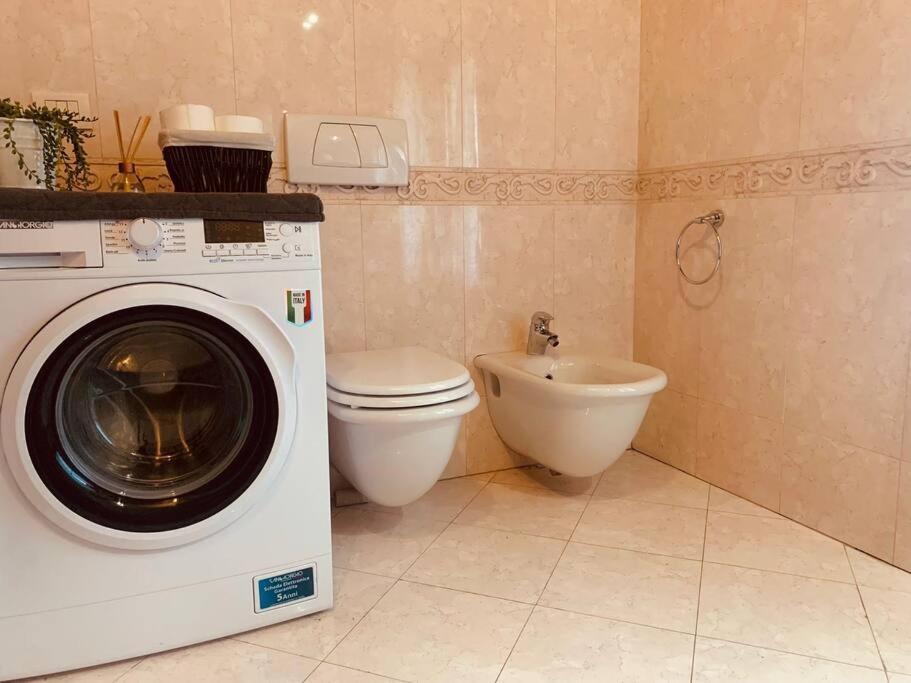 Benvenuti In Casa Peluca! Apartment Mestre Bagian luar foto