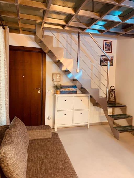 Benvenuti In Casa Peluca! Apartment Mestre Bagian luar foto